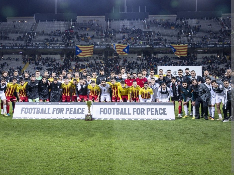 VOX Barcelona tweet media