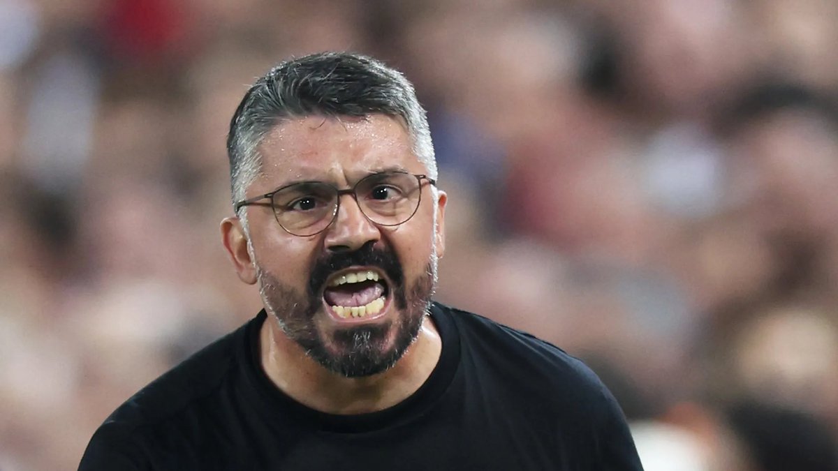 donfrankiefanta's tweet photo. Sostituzioni di Gattuso da ritiro del patentino #BosniaItalia https://t.co/twRBMrY2Ug