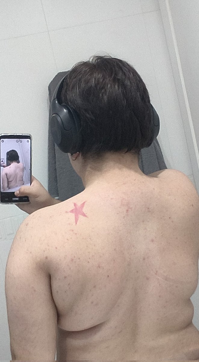 isaac, o transmasc biscoiteiro tweet media