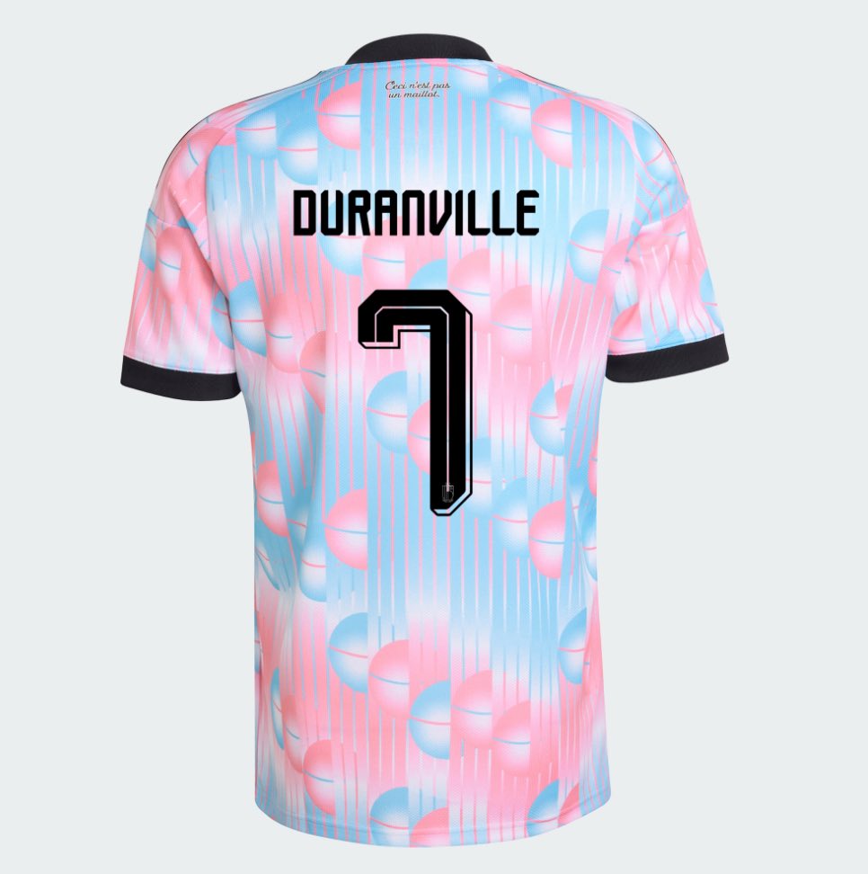 Andy 🖤💛 tweet media