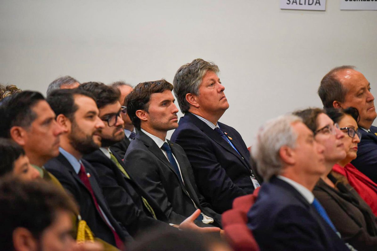 Ministerio de Obras Públicas🇨🇱 tweet media