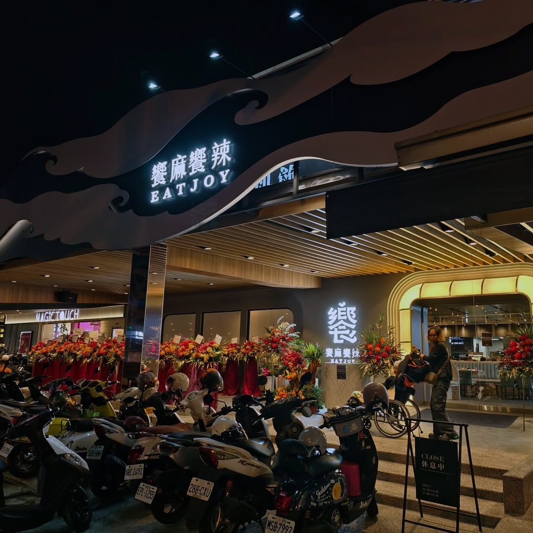原来幸福可以如此简单：一碗温暖治愈的海南鸡饭便已足够。