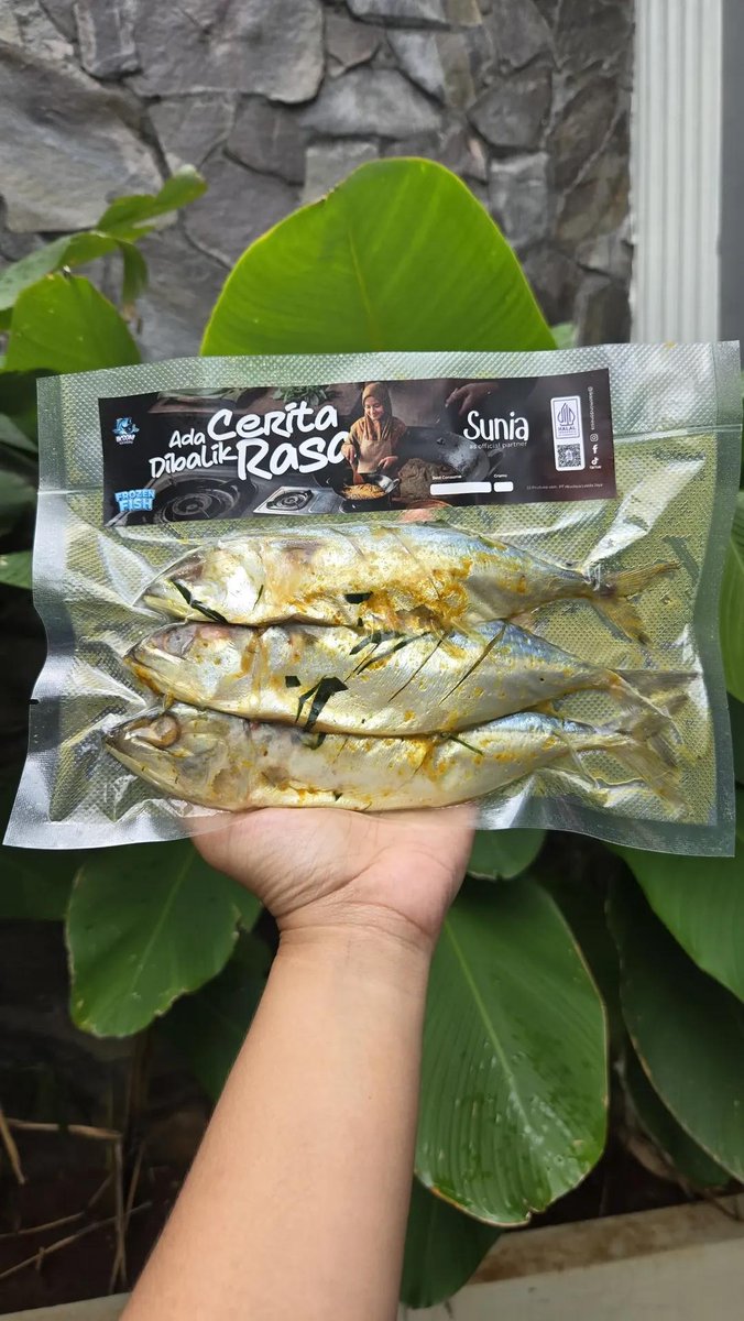 suniiaaa's tweet photo. @axdwin halo kak, izin promo jualanku yaah☺️
Buat yang mager masak tapi tetap pengen makan masakan rumahan boleh dicoba nihh ikan marinasi yg aku jual, semuanya pakai ikan segar pilihan. Pengiriman via paxel/lalamove yahh🥰
Dikirim dari Jagakarsa Jakarta Selatan https://t.co/FNyWWn7TgS