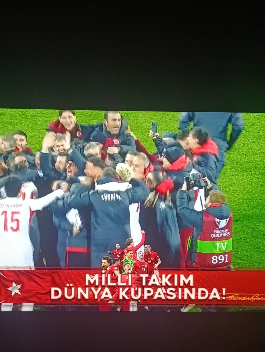 tattooceyn's tweet photo. #BizimÇocuklar  dünya kupasında.... https://t.co/zMWK2LjStC