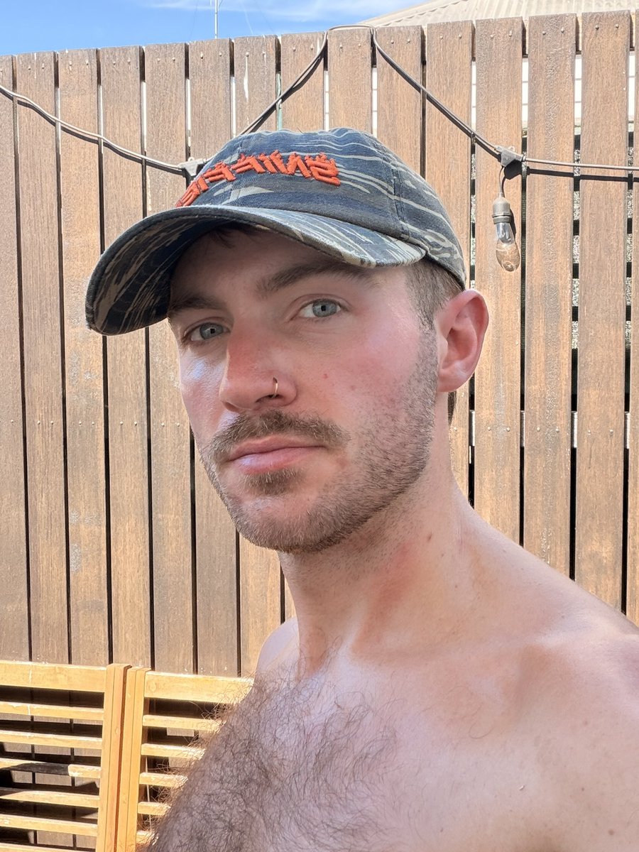 slip, slop, slap and….sniff <a href="/sniffiesapp/">sniffies</a>