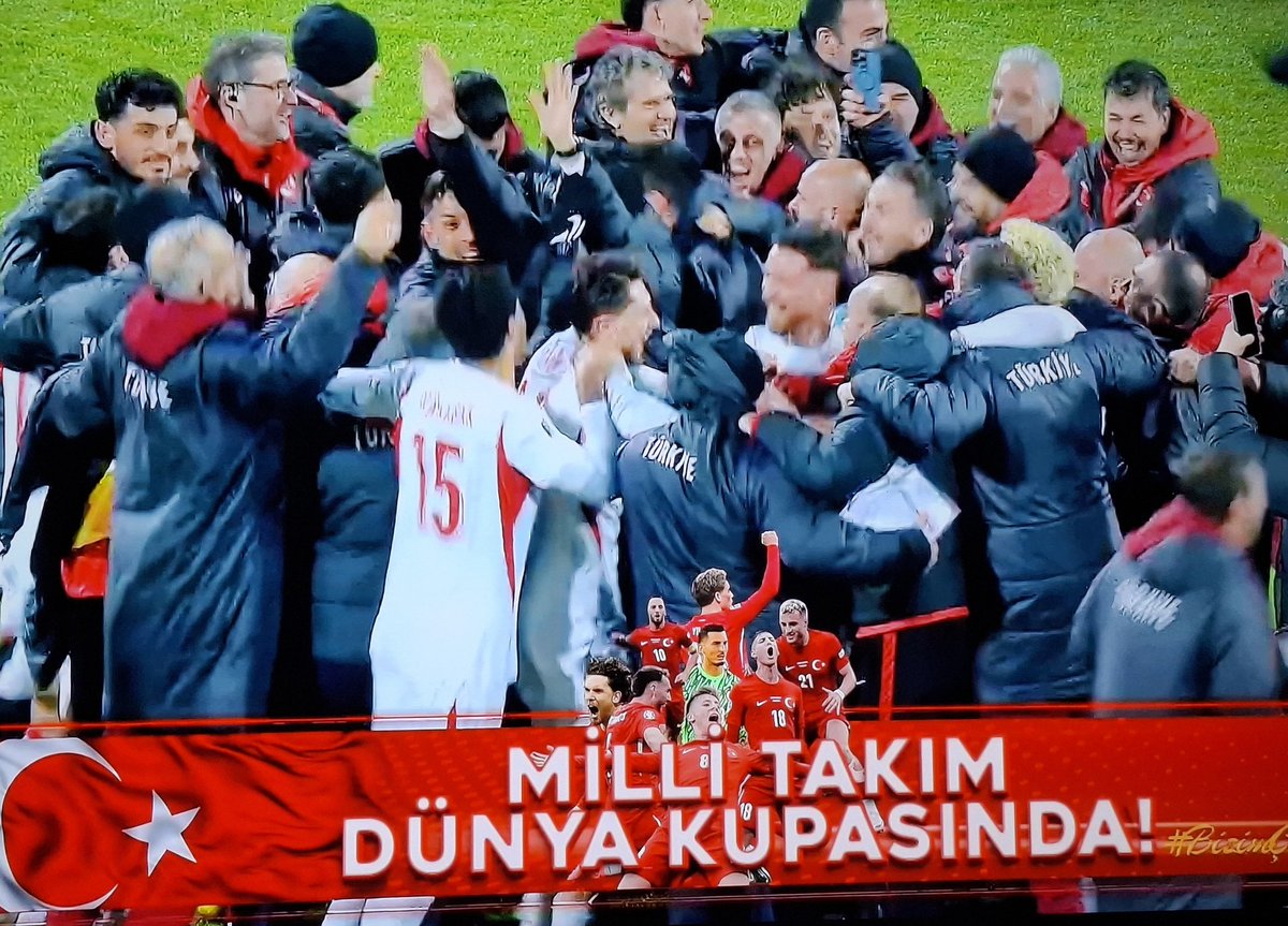 DÜNYA KUPASI'NDAYIZ 🔥🔥🔥

#BizimÇocuklar🇹🇷 | #KOSTUR | #FIFAWorldCup #millitakım