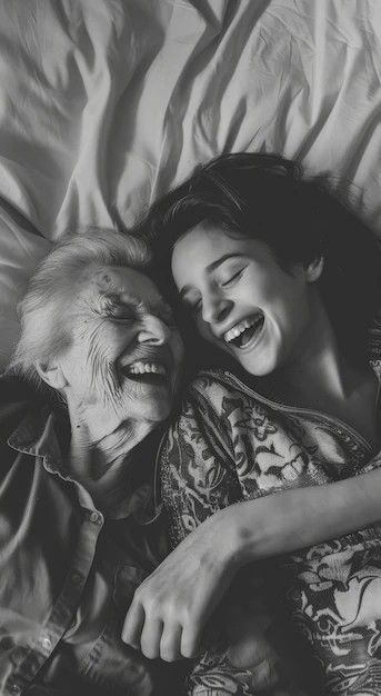 Anne5954's tweet photo. .
On aime sa mère presque sans le savoir,sans le sentir car cela est naturel comme de vivre;et on ne s'aperçoit de toute la profondeur des racines de cet amour qu'au moment de la séparation dernière.Aucune autre affection n'est comparable à celle-là,car toutes les autres ...👇 https://t.co/pbd9STskQ1