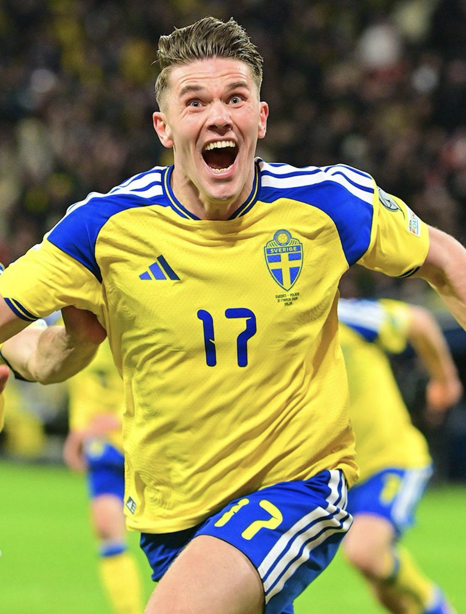 Lacazest's tweet photo. Wins it for his nation. Clutch.

Our striker will be going to the World Cup! https://t.co/96Y1zfnYsZ