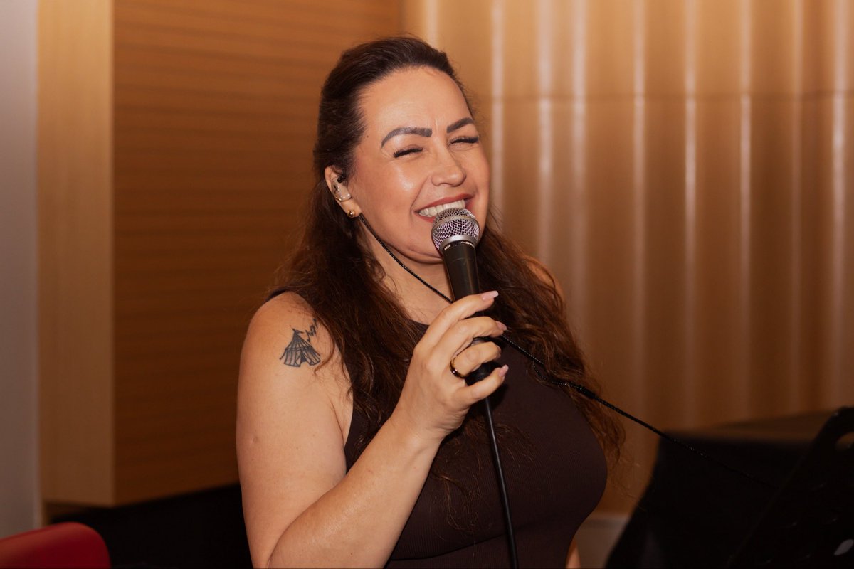ginagarciasing's tweet photo. Minha voz é onde o meu coração mora…❤️🫶🏻🎤🎶 https://t.co/t6vPUVlDEx