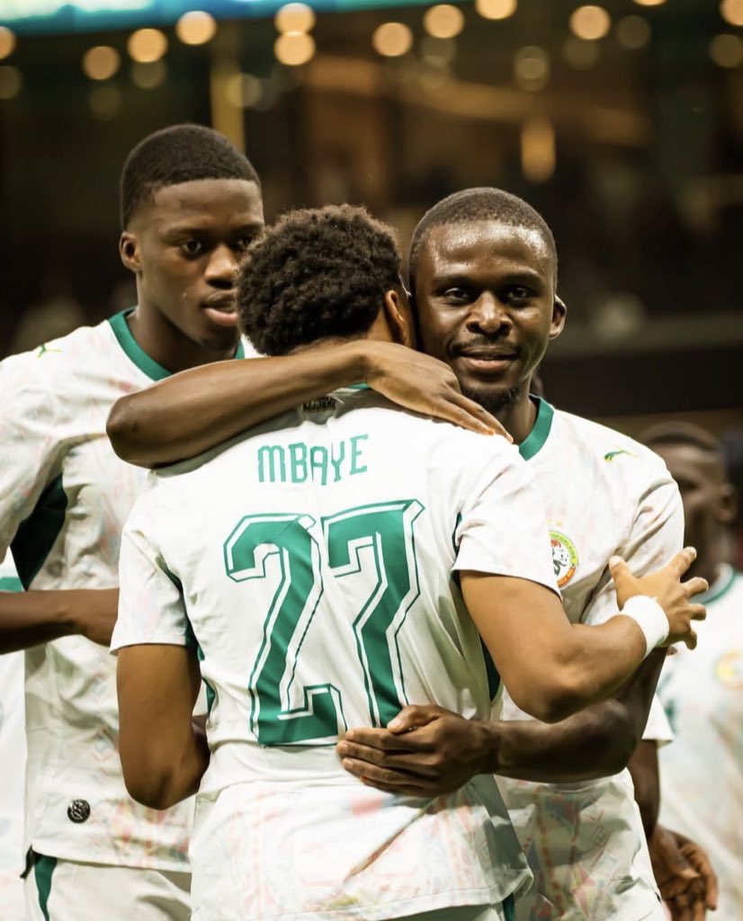 24.🇸🇳 tweet media