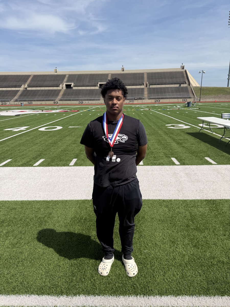 DHJ_Football's tweet photo. On to AREA!!! 

Congratulations @Dominic_Davis0! 

#WeAreDiamondHill🦅 https://t.co/FhGjsynqmy