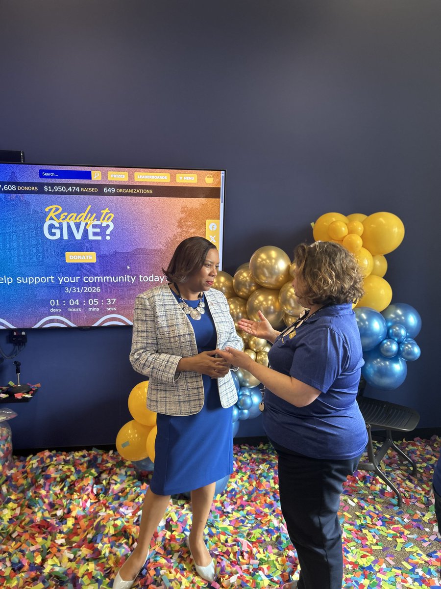 LGSabinaMatos's tweet photo. There's still time to donate for #401Gives! 

Head to https://t.co/gMu2IVAZ4M for more info, and be sure to support your favorite local #nonprofits!

@unitedwayri

#ltgov #RhodeIsland #giving #caring #donation #fundraiser https://t.co/vFHYKxl5cG