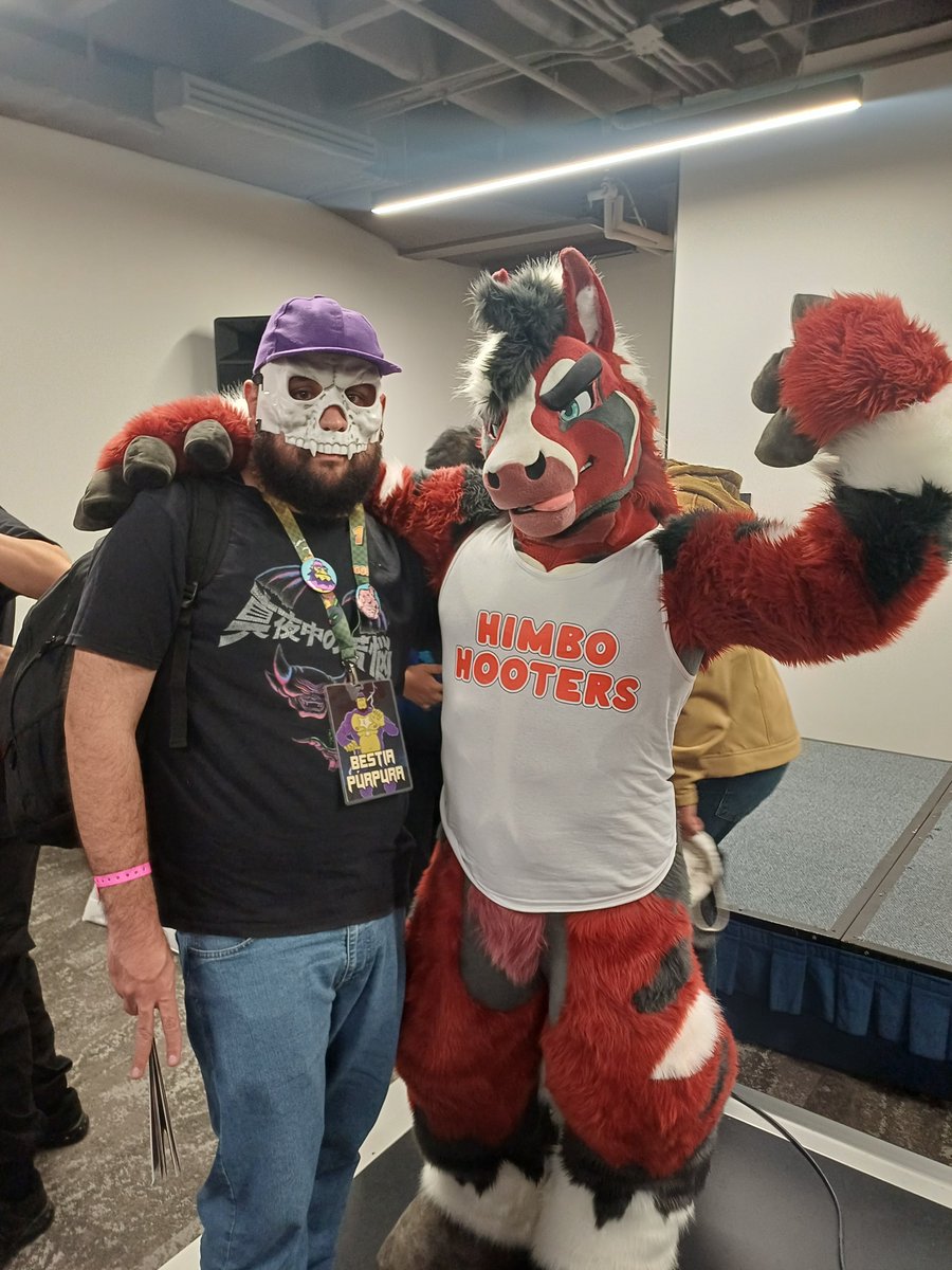 Muchas gracias por acompañarme en la Warning Yiff, fueron unas semanas muy ocupadas para prepararme y al final me dio fiebre el lunes, pero las veces que estuve libre fue una muy rato muy agradable.