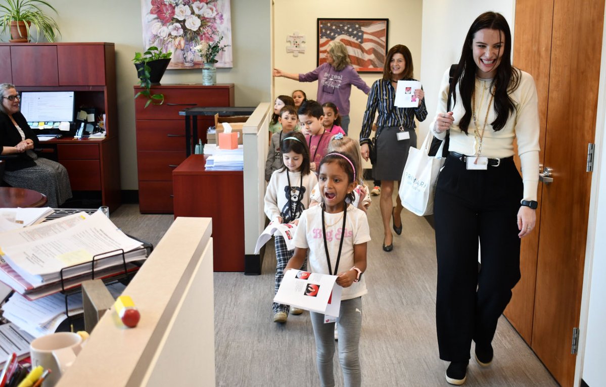 Meaghan Smith tweet media