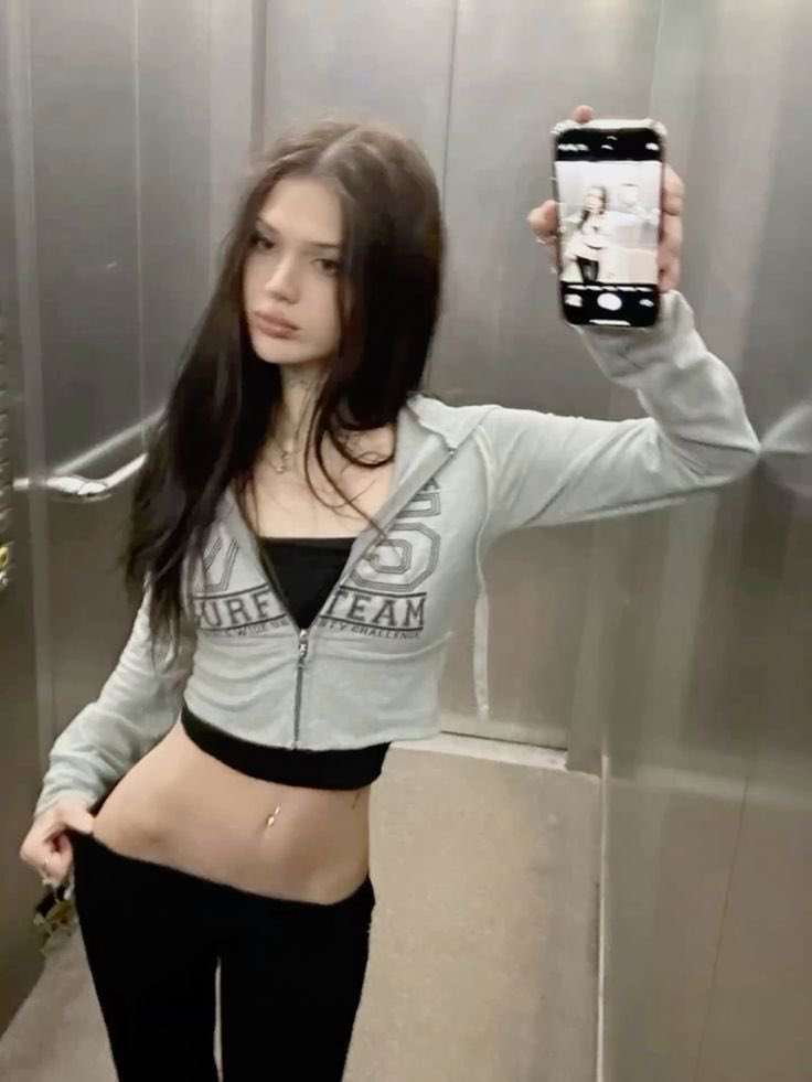 ᥫ᭡.ִֶָ𓂃 angela tweet media