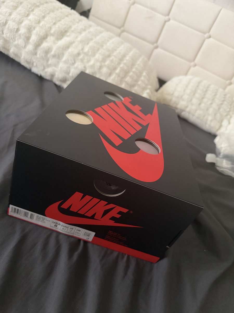 FamousFYB's tweet image. Shout out @canary__yelloww 🙌 love yall forever Shout out V.A.A 

#RipOffWhiteKing 

#PackLanded