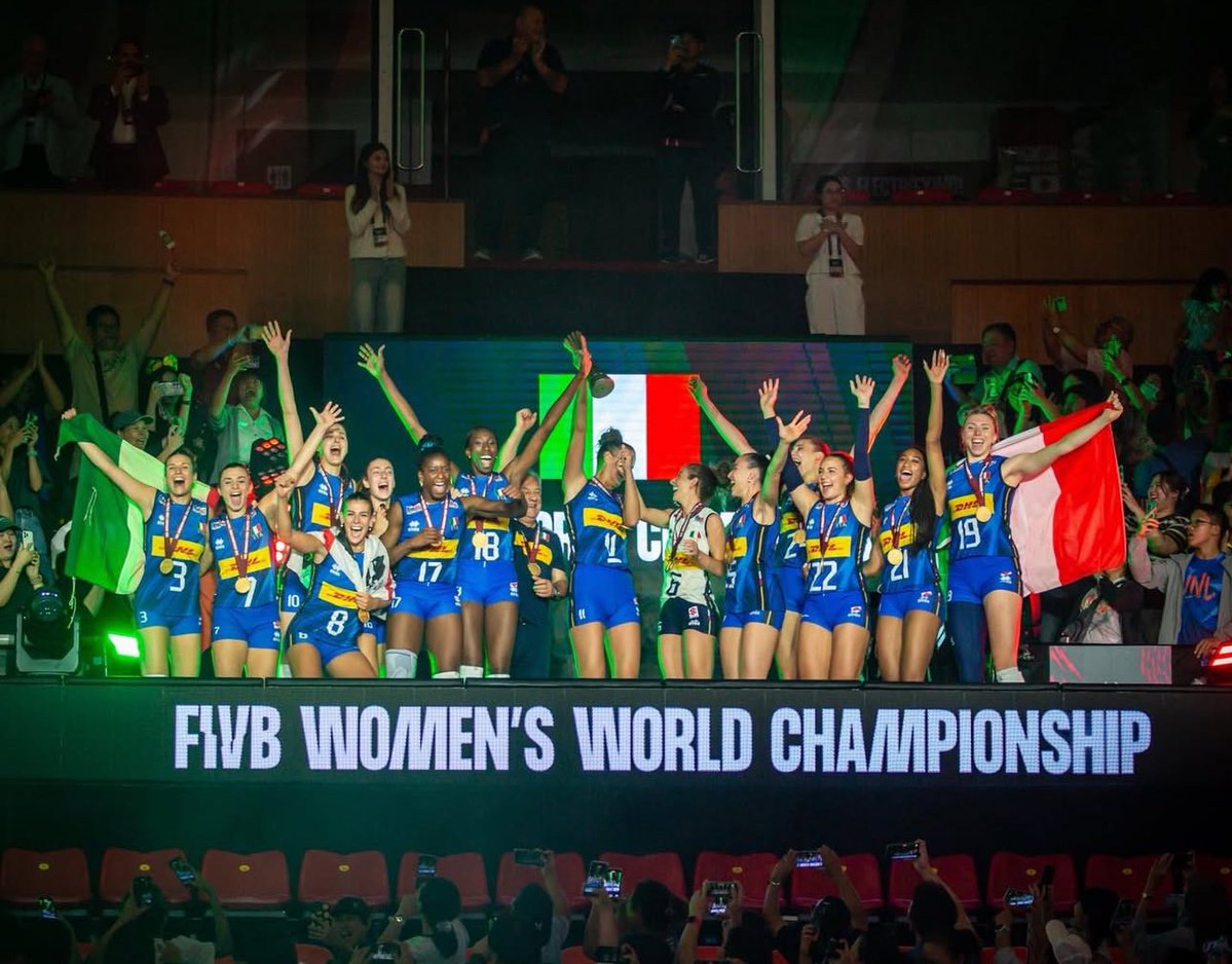 Laura ☁️ tweet media