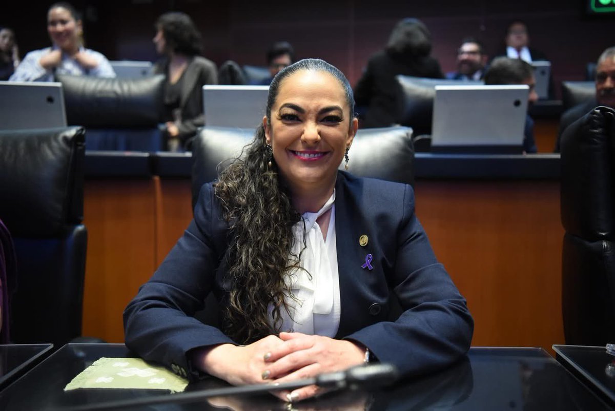 olgapsosa's tweet photo. Cada semana presentamos iniciativas en el Senado de la República emanadas de escuchar al pueblo de #Tamaulipas, esta semana ingresamos dos propuestas: 

✅ Reforma a la Ley General de Educación para brindar acceso a atención psicológica en los planteles del Sistema Educativo Nacional, dado que la salud mental es complemento de la salud física, esta reforma busca incluir la prevención, detección temprana e intervención oportuna y, en su caso, canalización a servicios especializados. 

✅ Reforma a la Ley General del Sistema Nacional de Seguridad Pública para Proporcionar al Sistema Nacional de Información, el registro inmediato, mediante los medios electrónicos disponibles, de las bases de datos, información y evidencia generada con motivo de actuaciones en materia de seguridad pública, para su interconexión y consulta, por parte de las autoridades competentes. 

Seguimos legislando por #NuestroTamaulipas