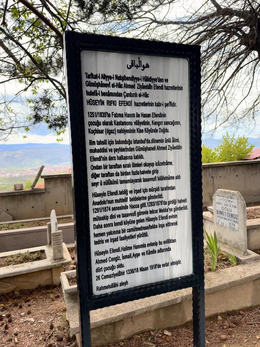 msnoglu_'s tweet photo. Ilgazlı Şeyh Hüseyin Rıfkı Efendi’nin köyüne dönerek inşa ettirdiği cami ve yine aynı köyde bulunan kabri.
Ilgaz Keseköy📍@ziyaiyye_tetkik https://t.co/uvmQb8O7Yz