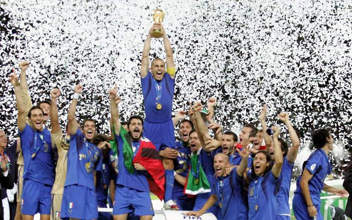 LookAtRey_'s tweet photo. Posso far finta di nie ma mi mancate #BosniaItalia https://t.co/yCfG6j4HUE