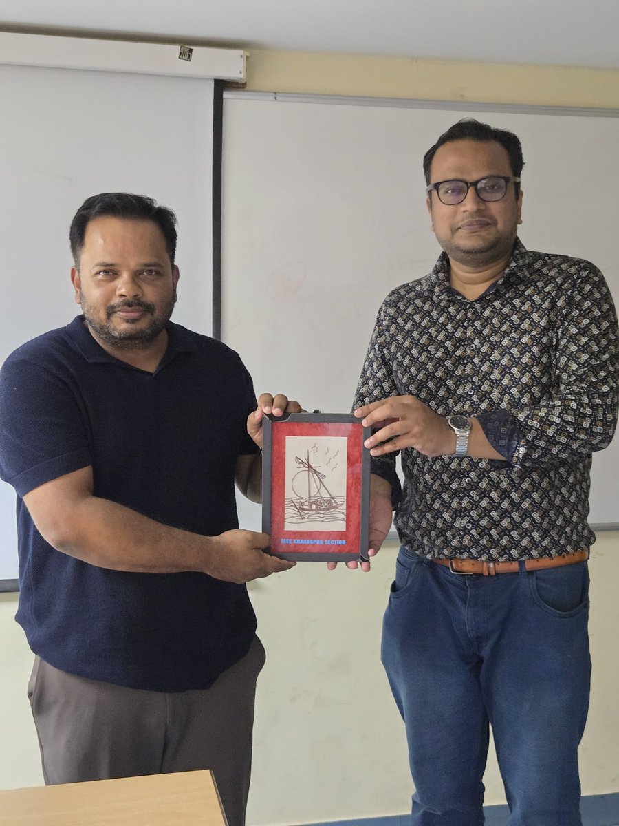 sabyasachi_uni's tweet photo. As the #Chair of #IEEECSSBCIITKGP,it gives me great pleasure to inform you that we recently organized a hybrid event on “Next-Gen Computing:From Human Emotions to Digital Security” in collaboration with #IEEEKGPSectionStudentBranch and #IEEEIndiaCouncil on March 26, at @IITKgp. https://t.co/kDyCL5vALt