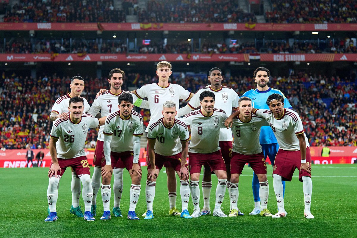 عمرو tweet media