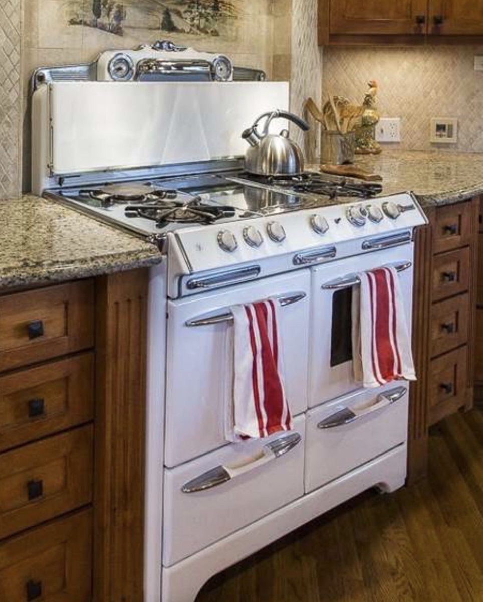 Julie Chang tweet media