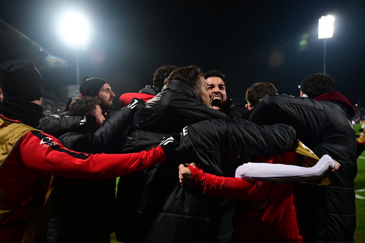 Fenerbahçe SK tweet media