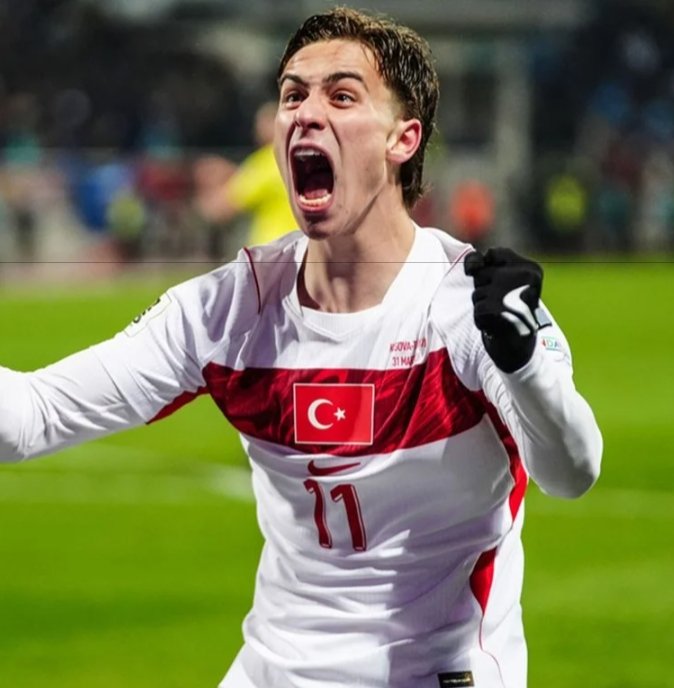 Mr. Judge ❤️💛 tweet media