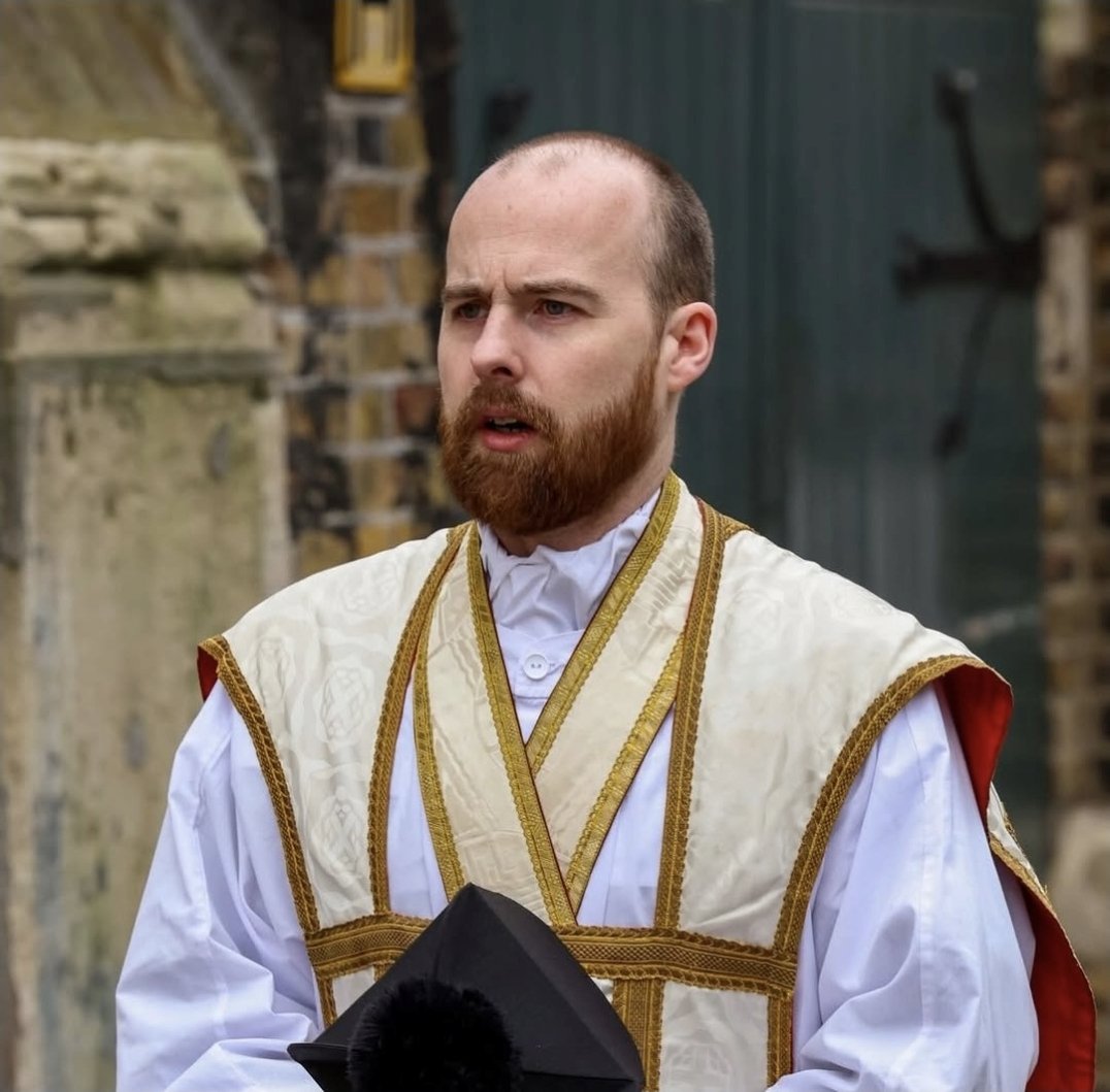 stmatthewnw10's tweet photo. The Vicar was pleased to be at the @bishopoffulham Chrism Mass today, where he renewed his priestly vows.

Oils that were blessed at this service have also returned to the parish, and will be used throughout the year for baptism, consecration, and for healing. https://t.co/SGtBXz9jte