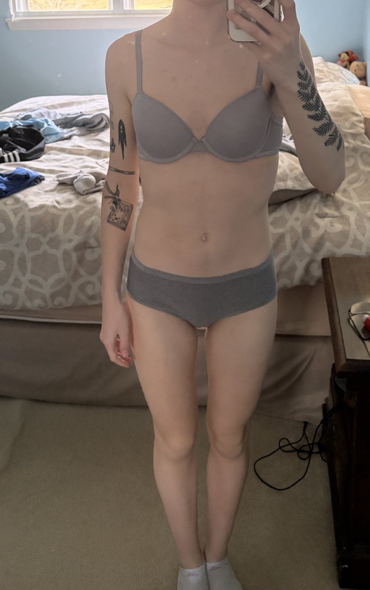 eebymaci's tweet photo. 135lbs —> 100lbs … woof https://t.co/j85q7lRTX8