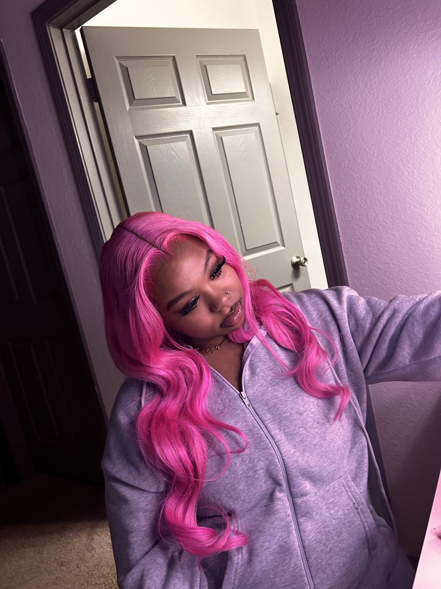 ShamareeMarie's tweet image. Pinky🩷

#frontalinstall #explore