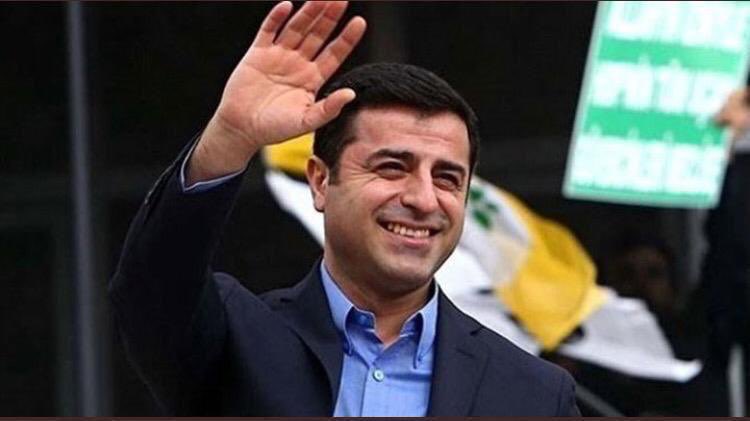 00:00

Selahattin Demirtaş’ı Serbest Bırakın 

#DemirtaşVeTümSiyasilereÖzgürlük