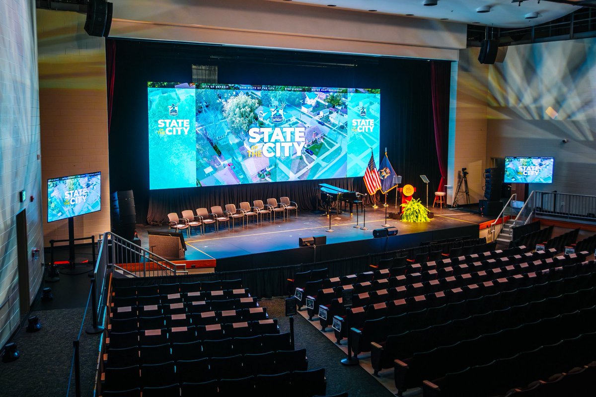 CityofDetroit's tweet photo. #SOTC2026 will be live soon. What are you looking forward to hearing? 

Tune in live on Channels 10 or on YouTube, LinkedIn, and Facebook at 7PM. https://t.co/hv3LSzaY56