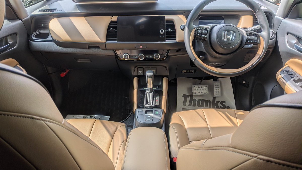 こにぃ tweet media