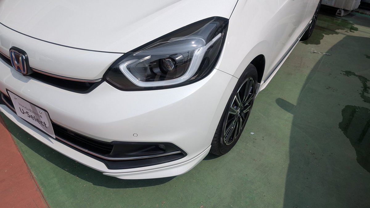 こにぃ tweet media