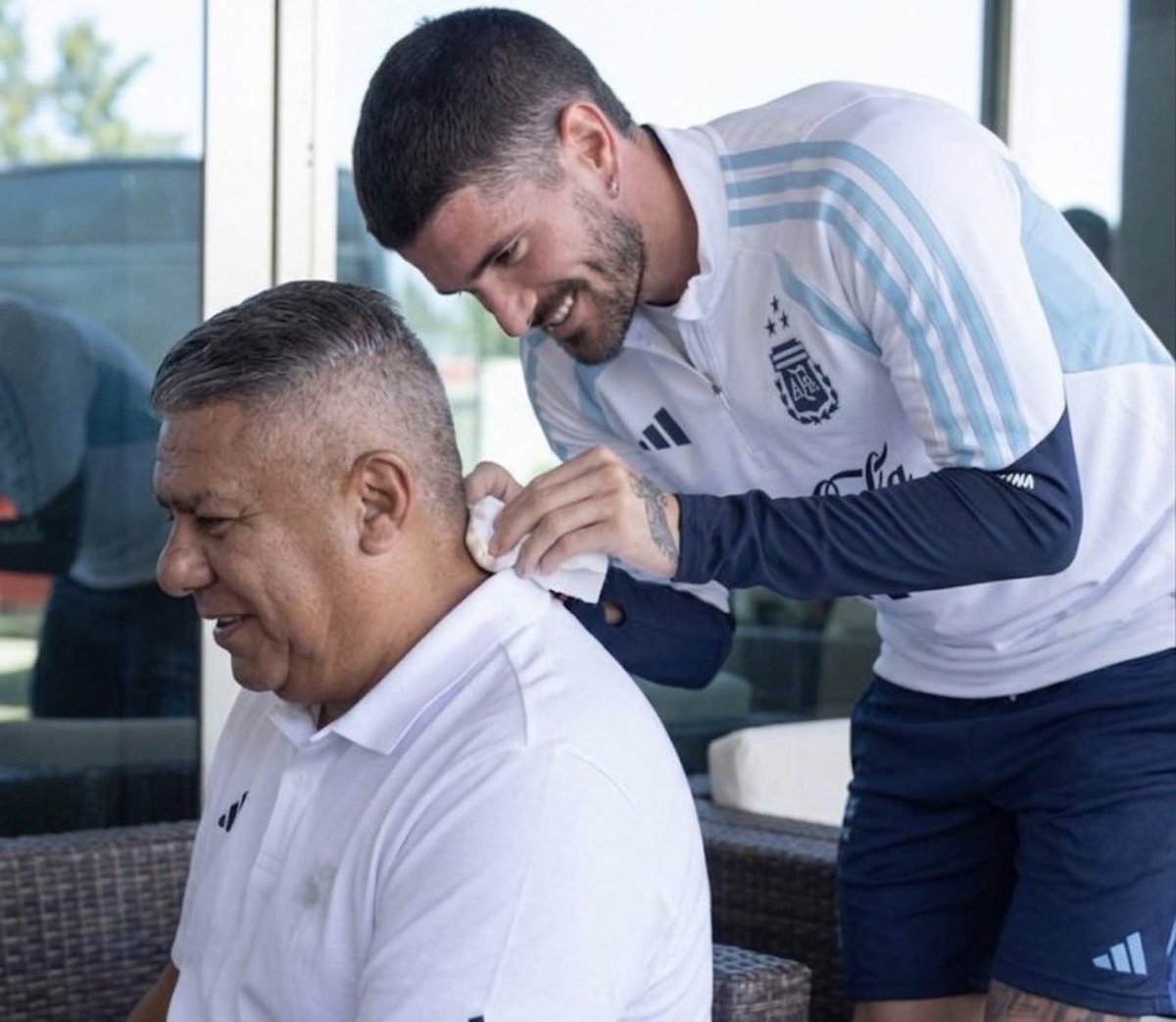 El Doc™   tweet media