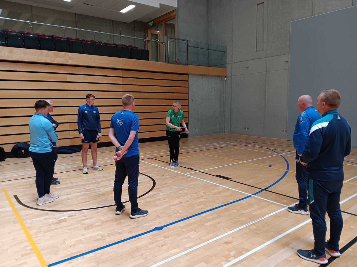 WaterfordGAACG's tweet photo. Very informative, and plenty of learnings on the courts with the fabulous new #GAAHandball walls being hugely popular, looking forward to promoting the game across @CnamB_Waterford level throughout the county after the Easter ๐ฃ holidays, so watch this space! @cnambnaisiunta https://t.co/xsyT5v9Rdr