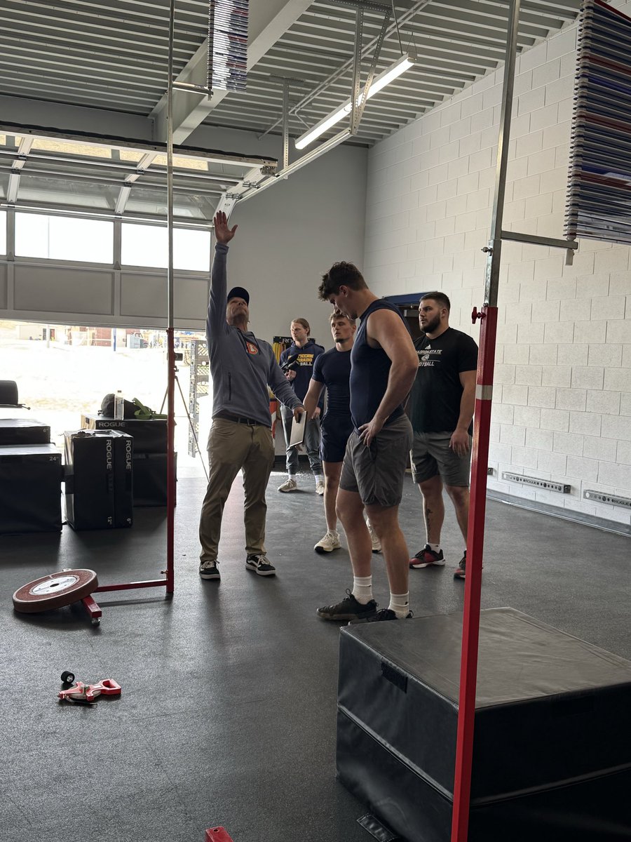 Bear Claw Media tweet media