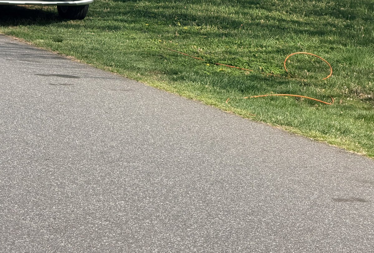 samp1961's tweet photo. Hey @GetSpectrum @Ask_Spectrum !  Would you send someone to bury your extension cord please?  Next time try duct tape to fix cable!  BTW it’s been like this for two months and your hickory nc office is useless. https://t.co/VuxeInAN3g