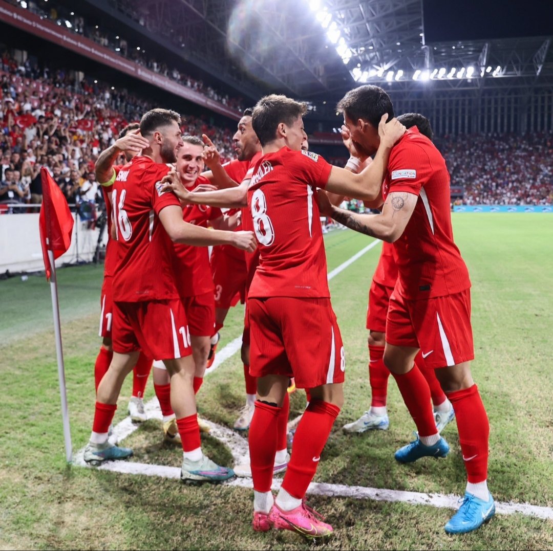 Alev Burak tweet media