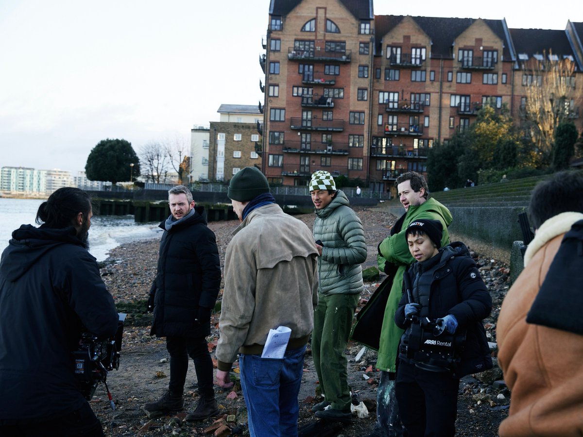 joequinnhq's tweet photo. 🔴 New photos of Joseph Quinn behind the scenes of the short film ‘DOWN THE LENGTH’ https://t.co/6k6kW49b0n