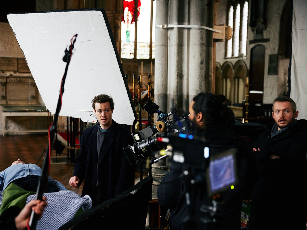 joequinnhq's tweet photo. 🔴 New photos of Joseph Quinn behind the scenes of the short film ‘DOWN THE LENGTH’ https://t.co/6k6kW49b0n