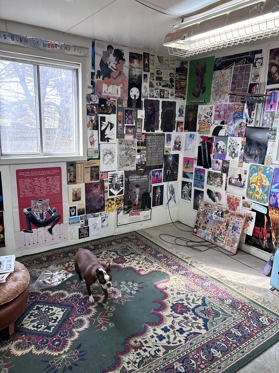 zoethorogood's tweet photo. Getting set up with my studio after moving counties in December !! So so so so excited to have an art space again! My desk arrives tomorrow, then it’s time to rock 🤘✏️ https://t.co/H4sh7YvjG3