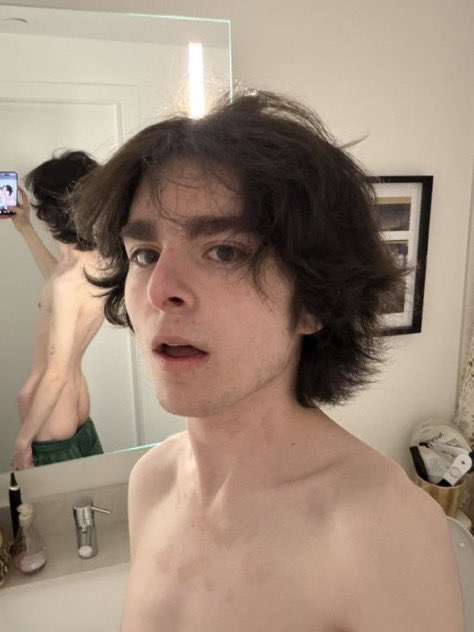 maxi ⋆˙⟡ tweet media