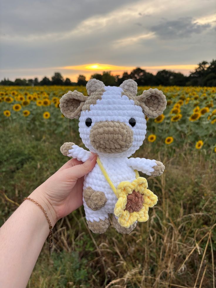 Hallie 🍇 tweet media