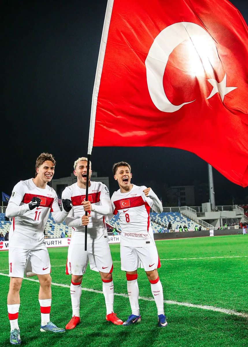blodfuhrer's tweet photo. RT @wesleydries: bayıldım fotoğrafa ya https://t.co/eEwbsWR3Xu