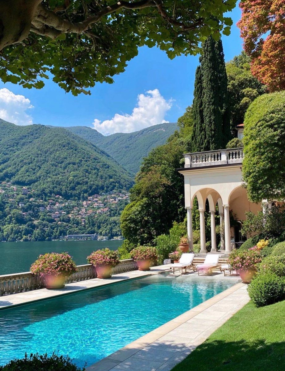 W0rld2026's tweet photo. Lake Como, Italy 🇮🇹 https://t.co/n4NB7XIopk