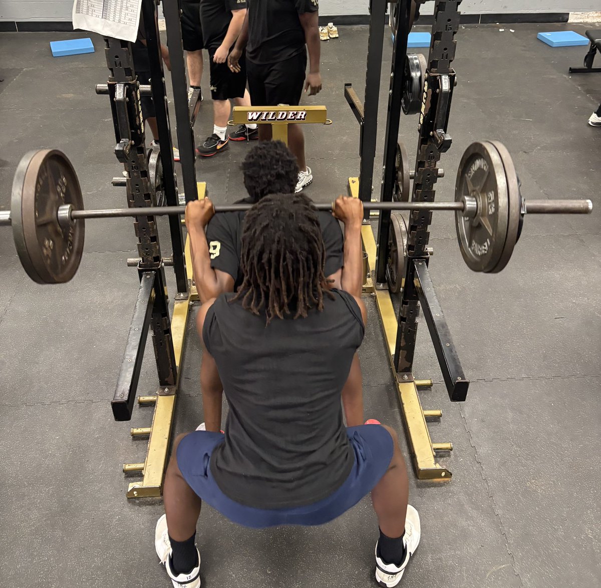 GCGatorFootball's tweet photo. Tuesday Work!! #GoGators @jfordham21 @lee_ttaylor @GCGatorAthletic https://t.co/KuRM3mgZ1i