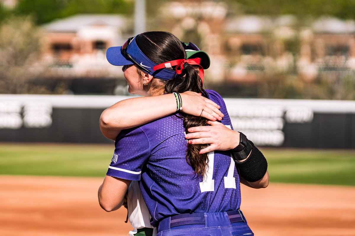Charlotte Softball tweet media